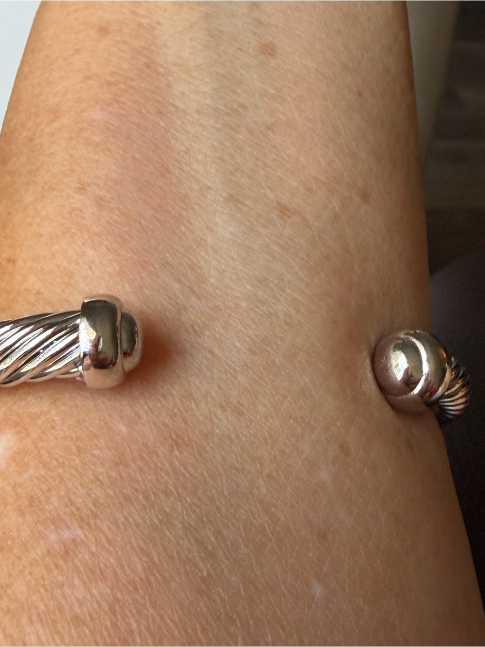 David Yurman Silver Cable X Bracelet with Pavé Diamonds marked DY 925 - Picture 10 of 11